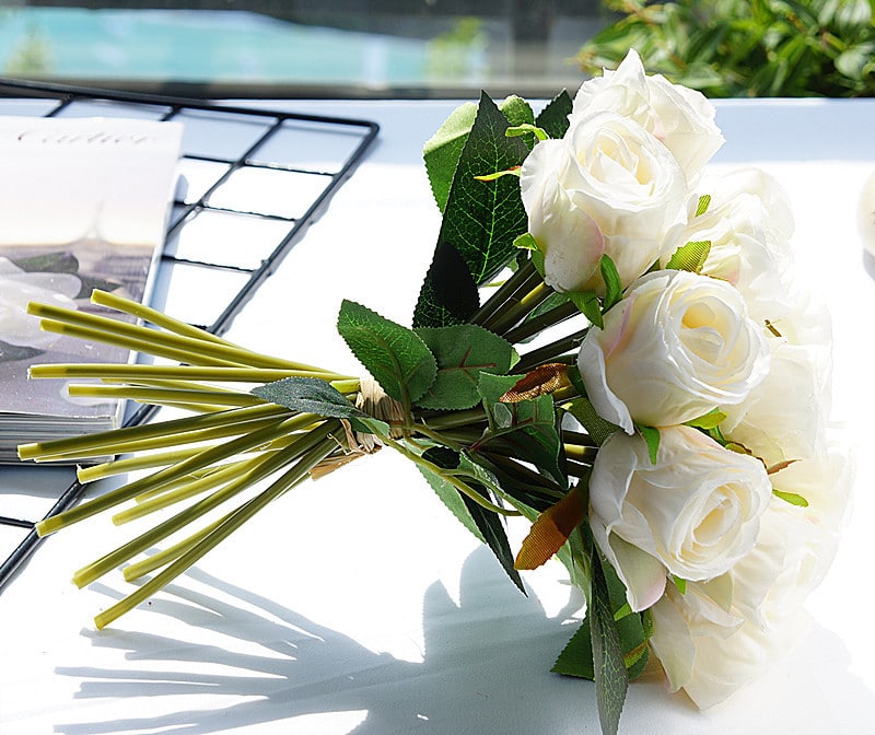 bouquet roses blanches 2