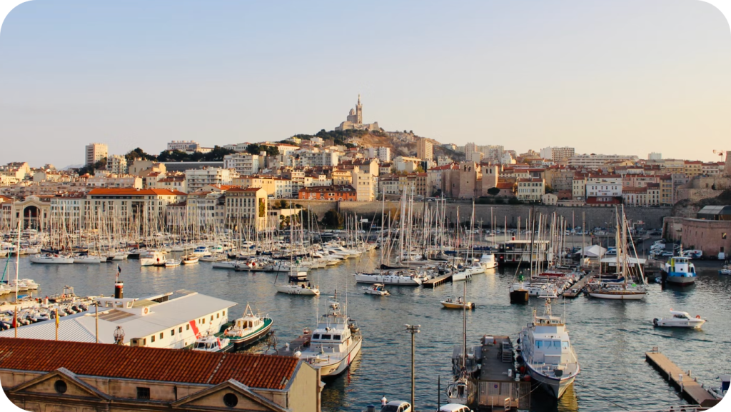 Vieux port de la ville de Marseille Vieux port de la ville de Marseille
